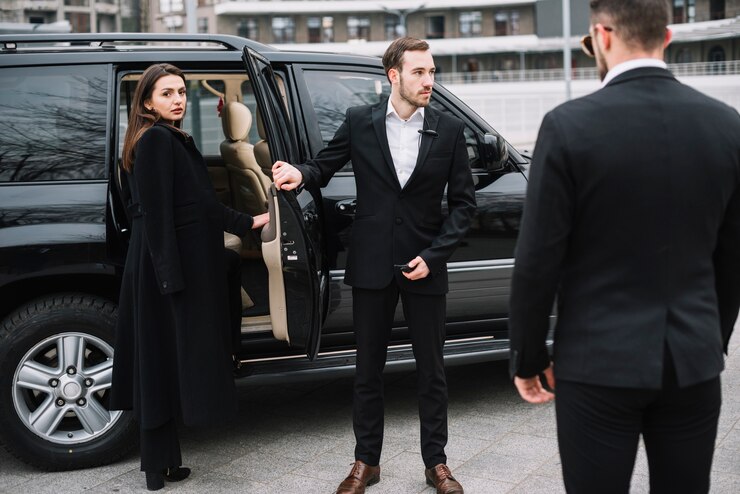 You need a specialized limousine service that can change your entire experience of travelling. Just think, you land at an airport and you walk outside the terminal into the street, wherein your expectations are filled with chaos, only to find a dazzling vehicle awaiting you to usher you into comfort.